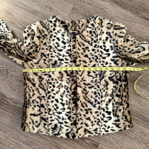 Express Faux Fur Leopard Coat - Picture 8 of 10